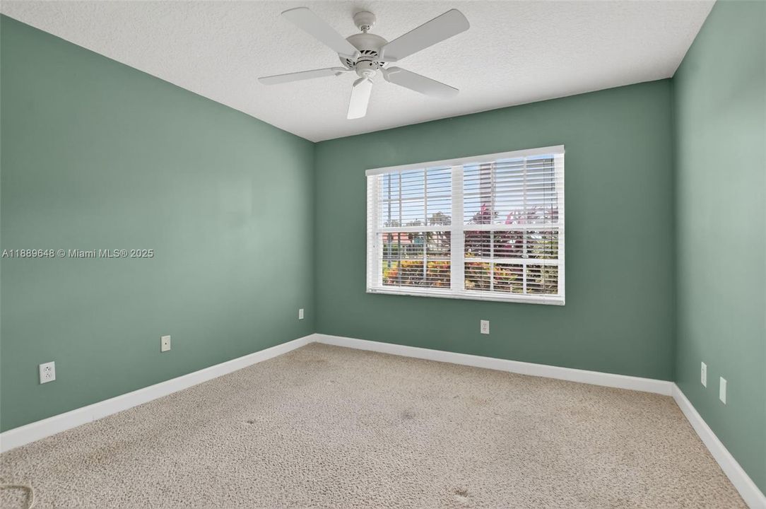 На продажу: $599,900 (3 спален, 2 ванн, 1714 Квадратных фут)