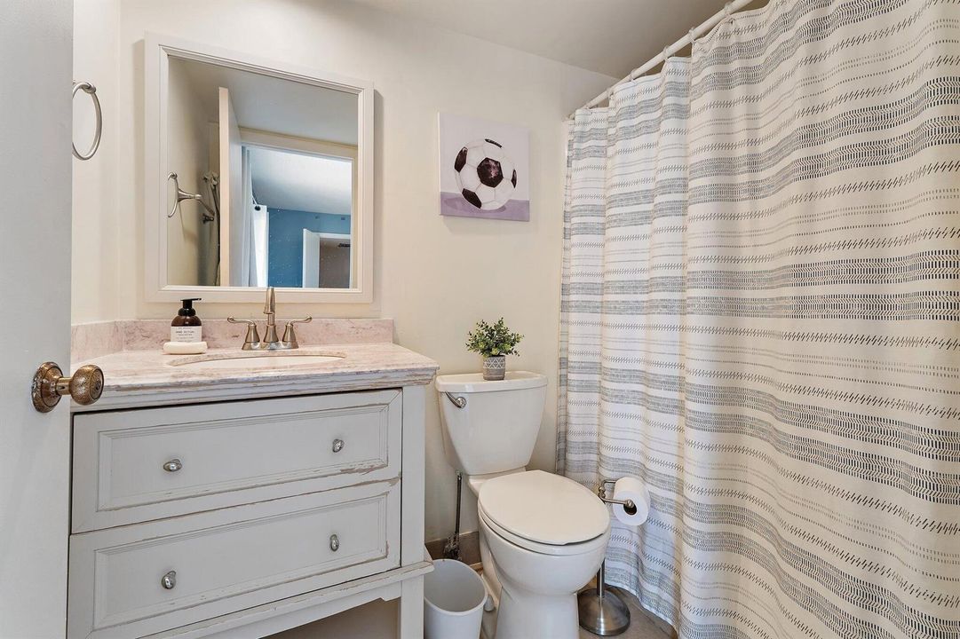 052-825CenterSt-Jupiter-FL-33458-SMALL