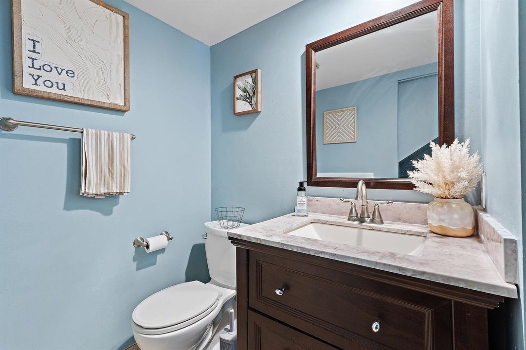 041-825CenterSt-Jupiter-FL-33458-SMALL
