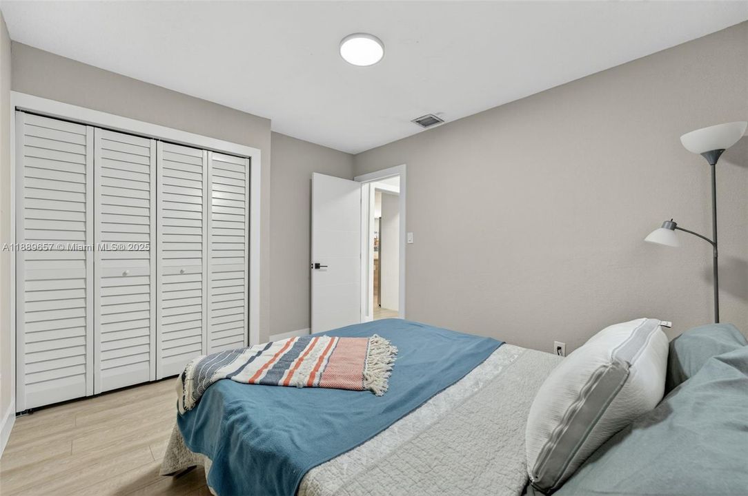 Active With Contract: $754,900 (3 beds, 2 baths, 1443 Square Feet)