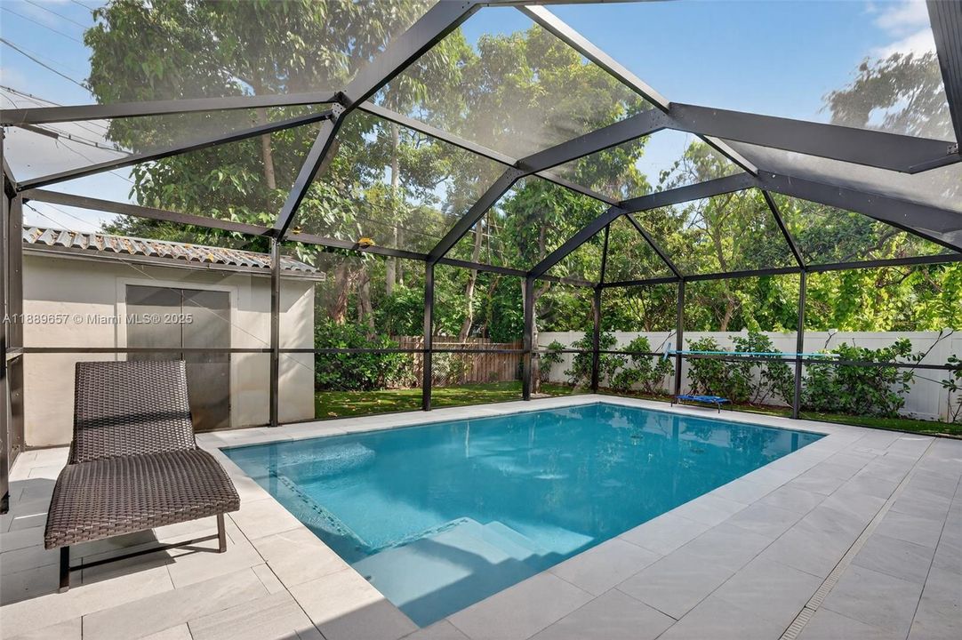 Active With Contract: $754,900 (3 beds, 2 baths, 1443 Square Feet)