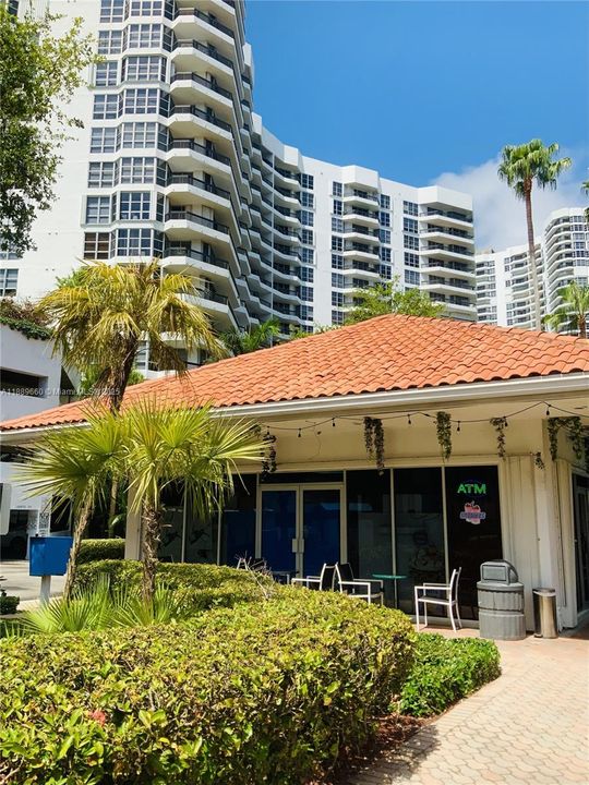 Recently Sold: $850,000 (3 beds, 4 baths, 2503 Square Feet)