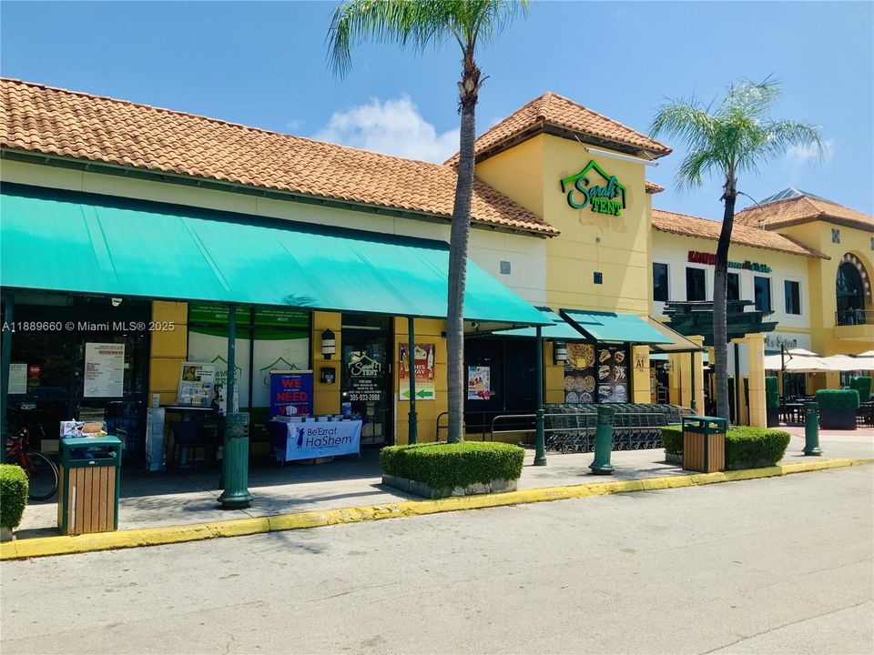 Recently Sold: $850,000 (3 beds, 4 baths, 2503 Square Feet)