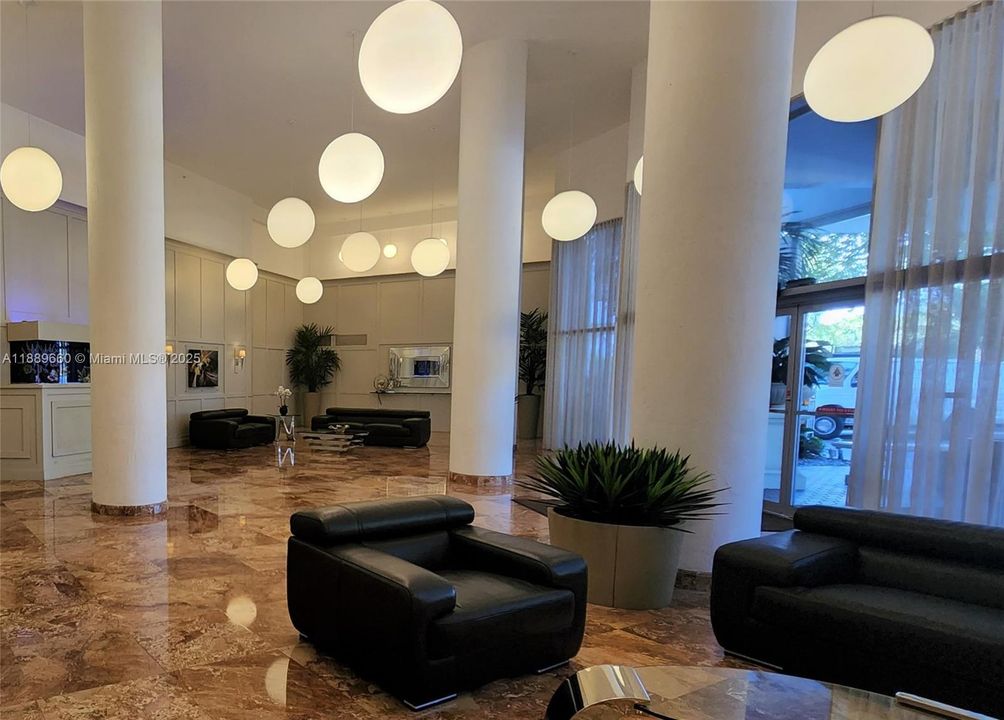 Recently Sold: $850,000 (3 beds, 4 baths, 2503 Square Feet)