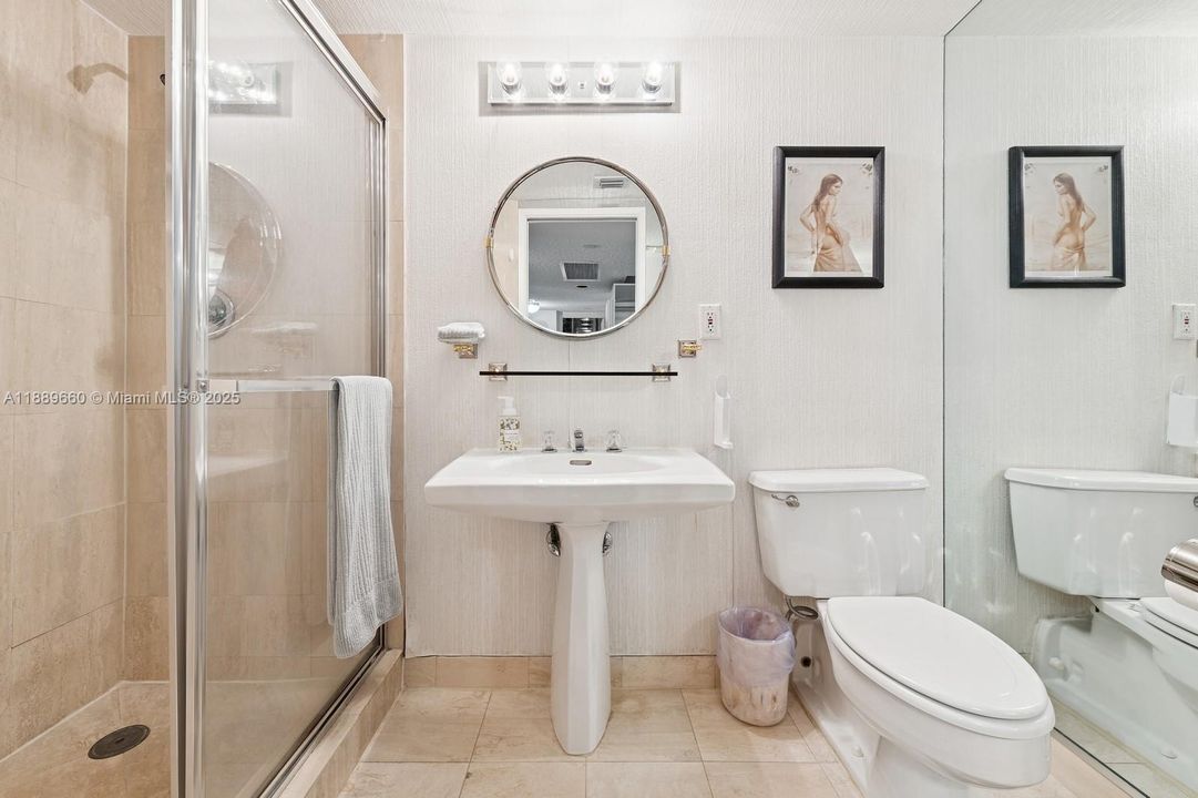 Recently Sold: $850,000 (3 beds, 4 baths, 2503 Square Feet)