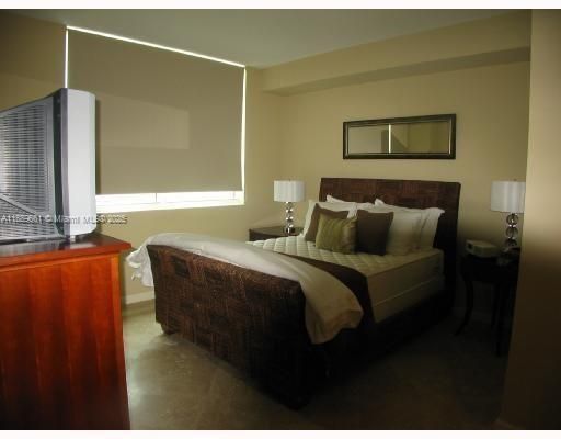 Active With Contract: $3,350 (2 beds, 2 baths, 1297 Square Feet)