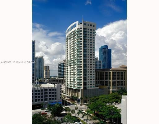 Active With Contract: $3,350 (2 beds, 2 baths, 1297 Square Feet)