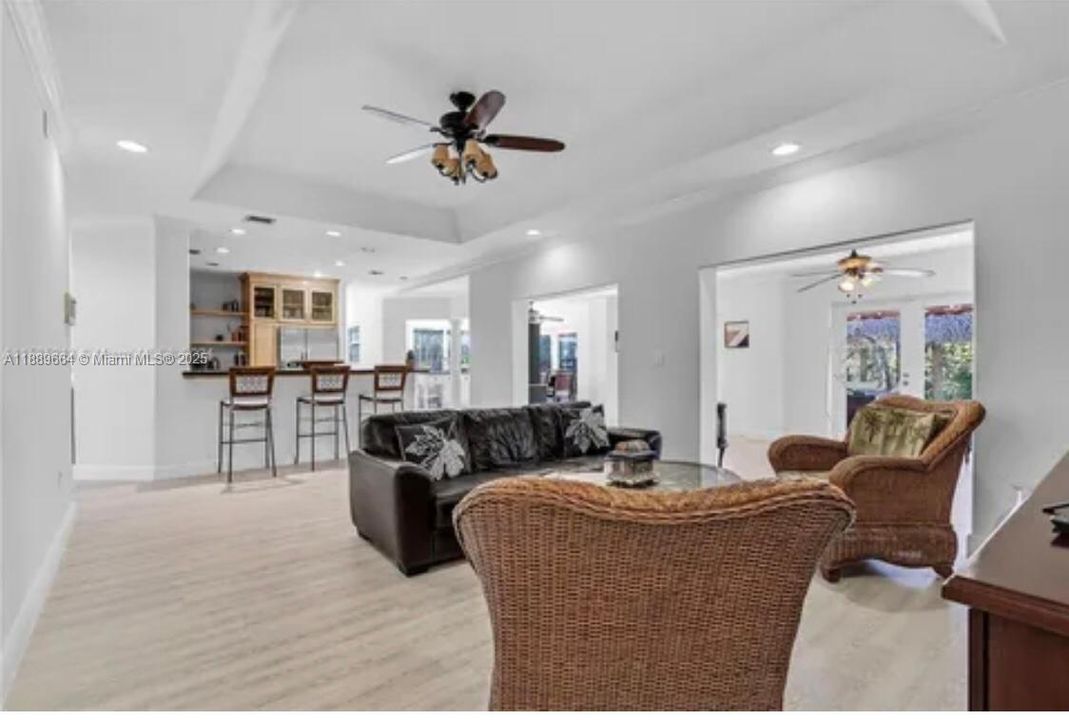 For Sale: $1,750,000 (5 beds, 3 baths, 4035 Square Feet)