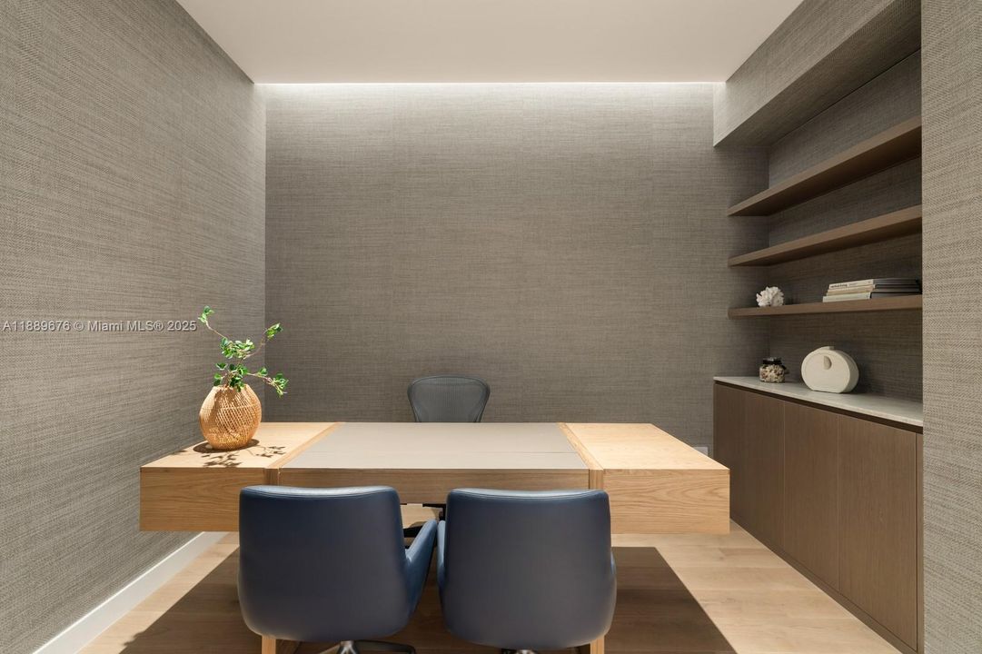 For Sale: $25,000,000 (5 beds, 7 baths, 6695 Square Feet)