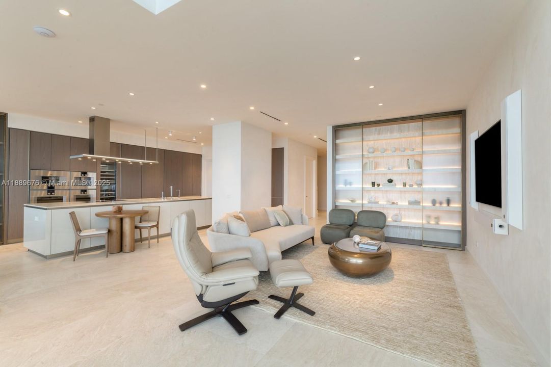 For Sale: $25,000,000 (5 beds, 7 baths, 6695 Square Feet)