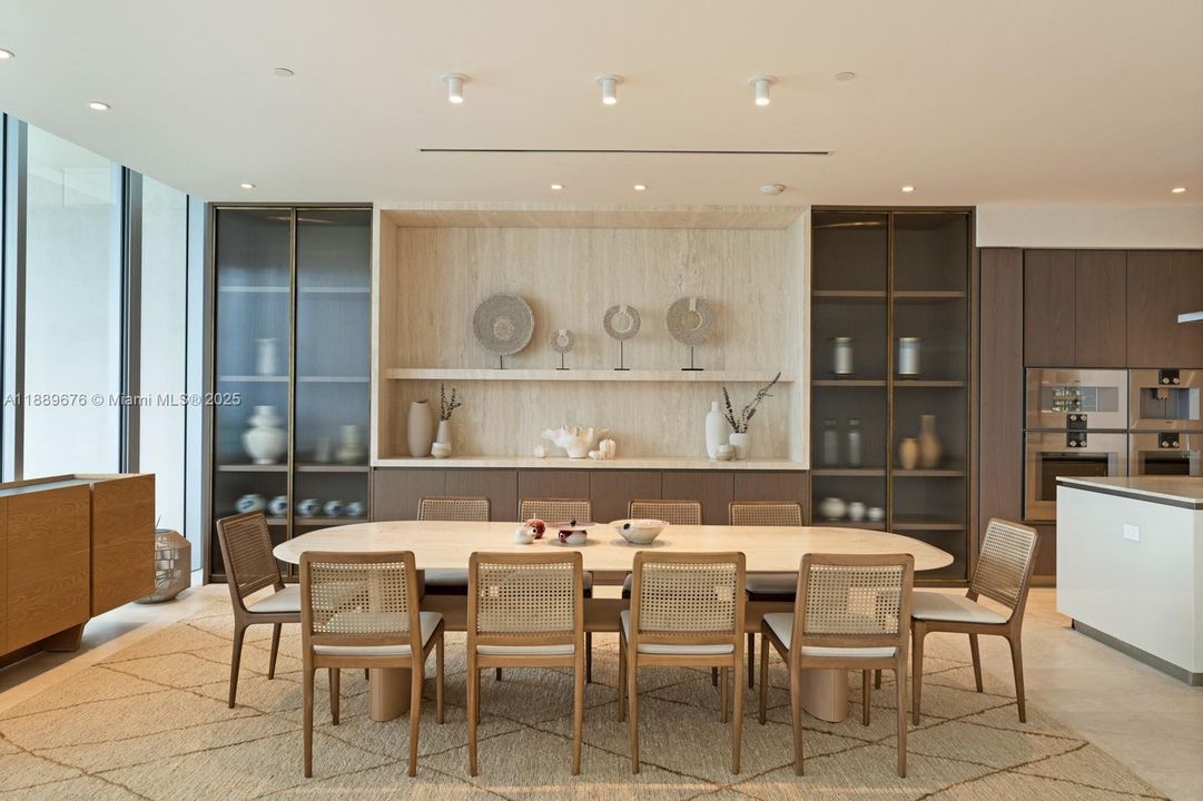 For Sale: $25,000,000 (5 beds, 7 baths, 6695 Square Feet)