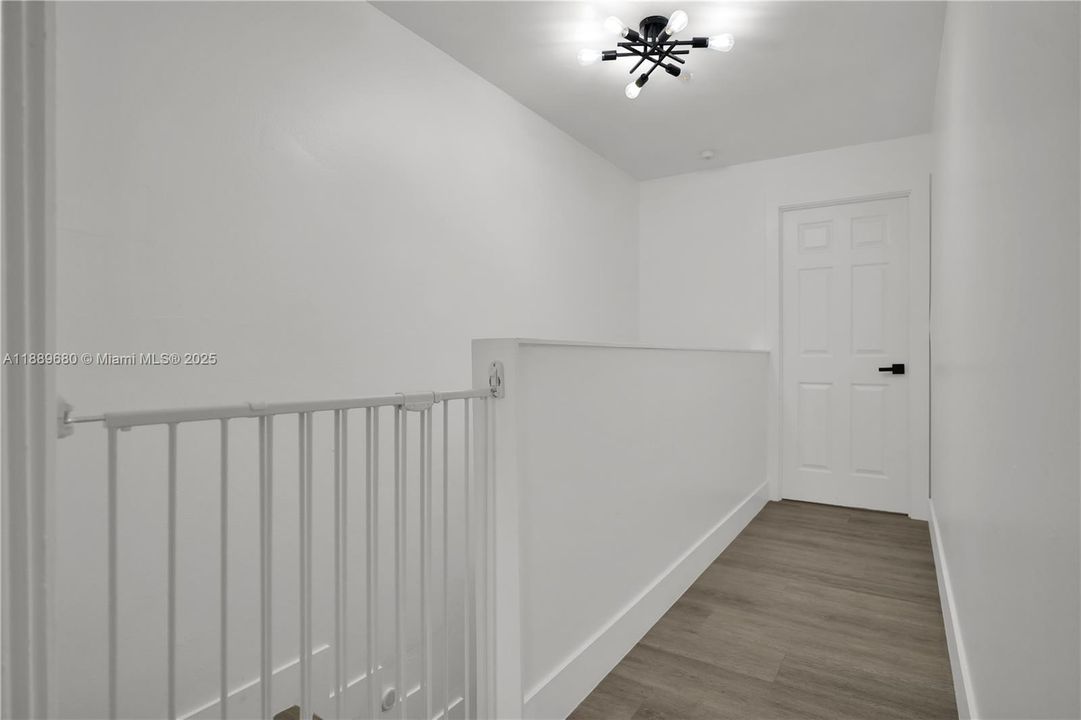 最近租的: $2,800 (3 贝兹, 2 浴室, 1395 平方英尺)