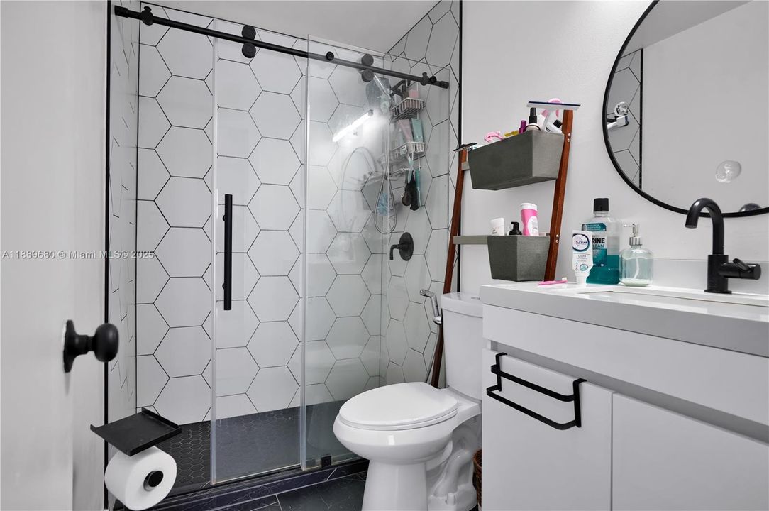 最近租的: $2,800 (3 贝兹, 2 浴室, 1395 平方英尺)