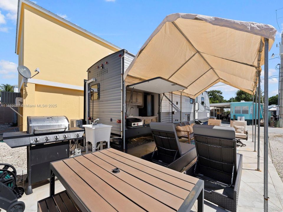 For Sale: $324,000 (2 beds, 1 baths, 0 Square Feet)