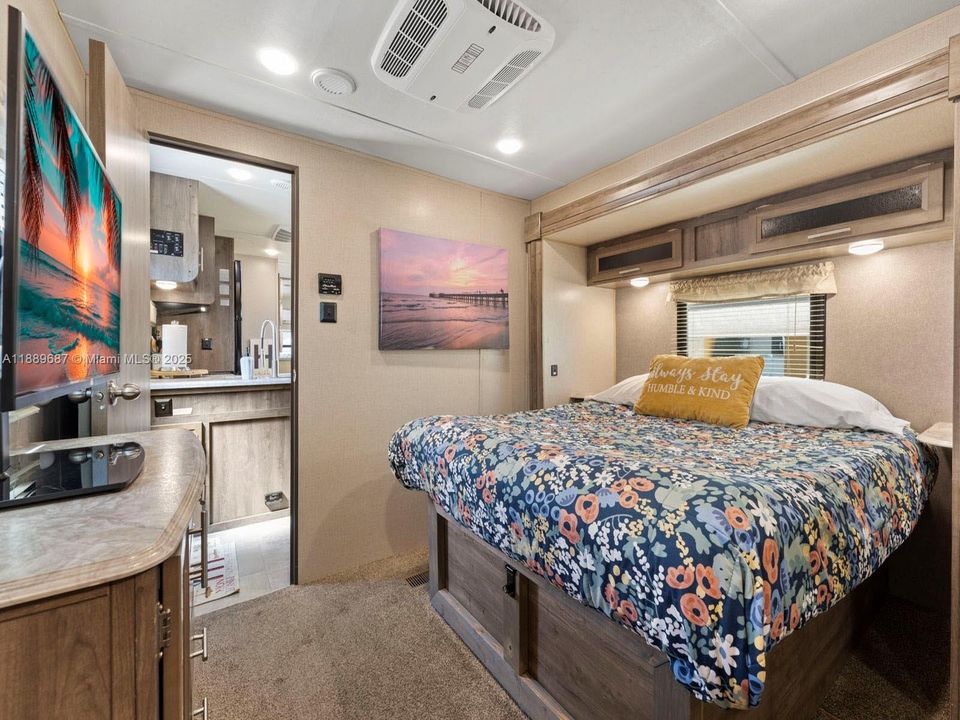 For Sale: $324,000 (2 beds, 1 baths, 0 Square Feet)