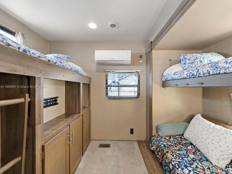 For Sale: $324,000 (2 beds, 1 baths, 0 Square Feet)