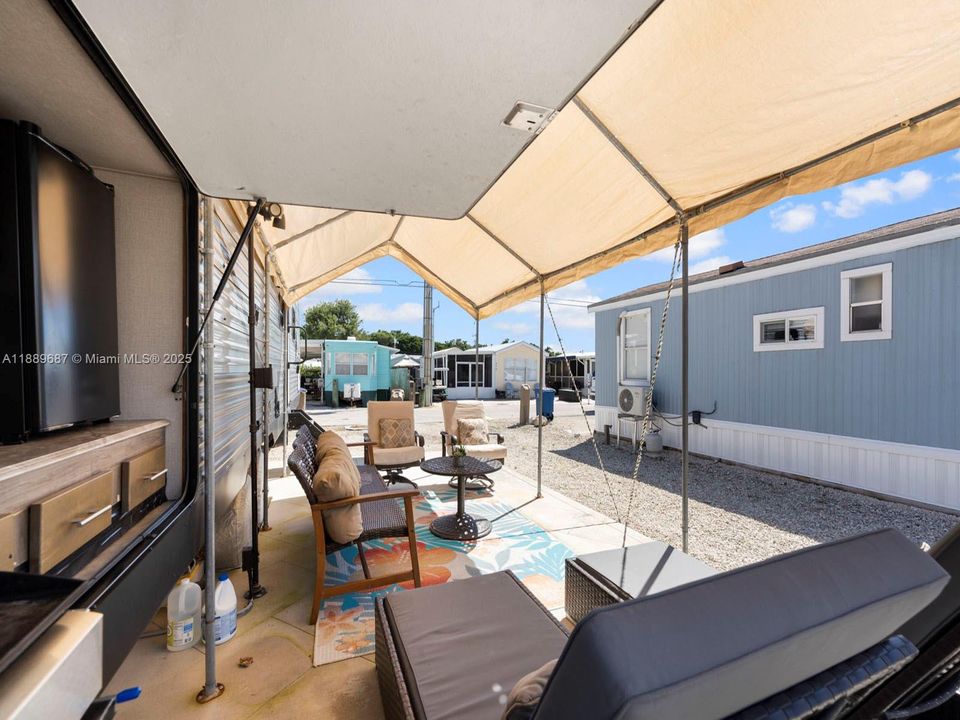 For Sale: $324,000 (2 beds, 1 baths, 0 Square Feet)