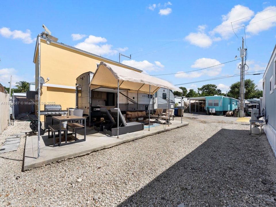 For Sale: $324,000 (2 beds, 1 baths, 0 Square Feet)