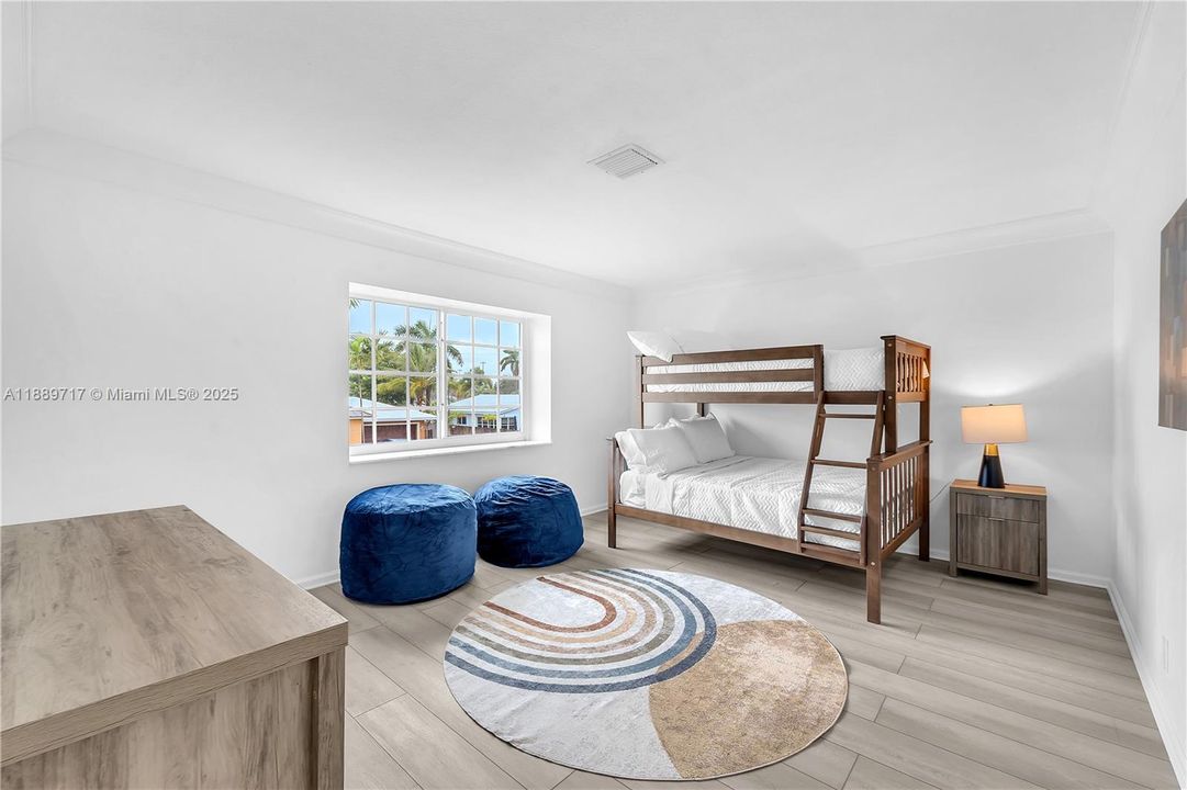 待售: $4,500,000 (7 贝兹, 6 浴室, 6575 平方英尺)