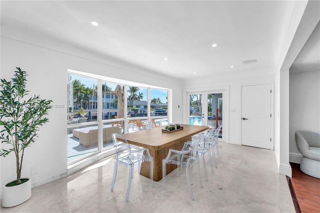 待售: $4,500,000 (7 贝兹, 6 浴室, 6575 平方英尺)