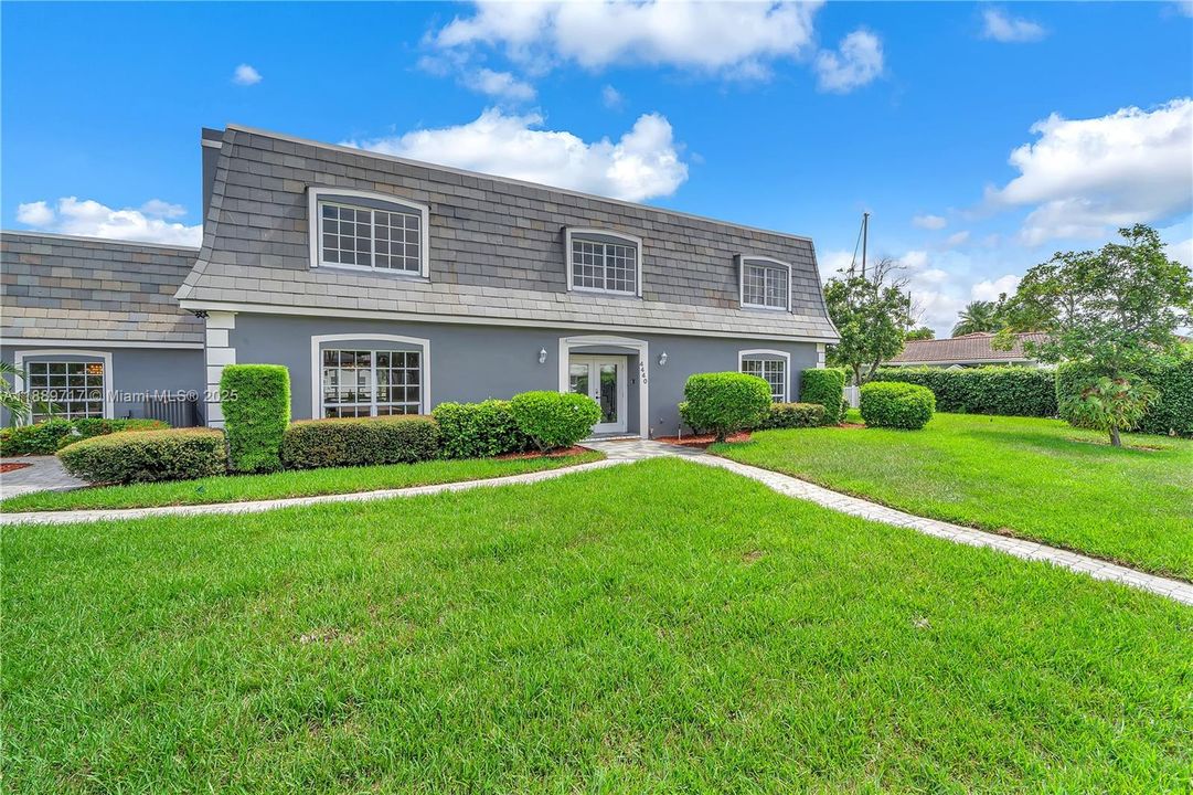 待售: $4,500,000 (7 贝兹, 6 浴室, 6575 平方英尺)