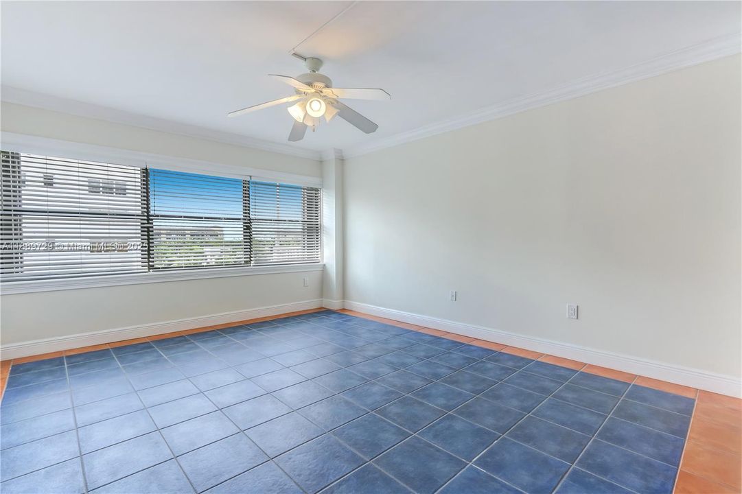 最近租的: $4,200 (2 贝兹, 2 浴室, 1325 平方英尺)