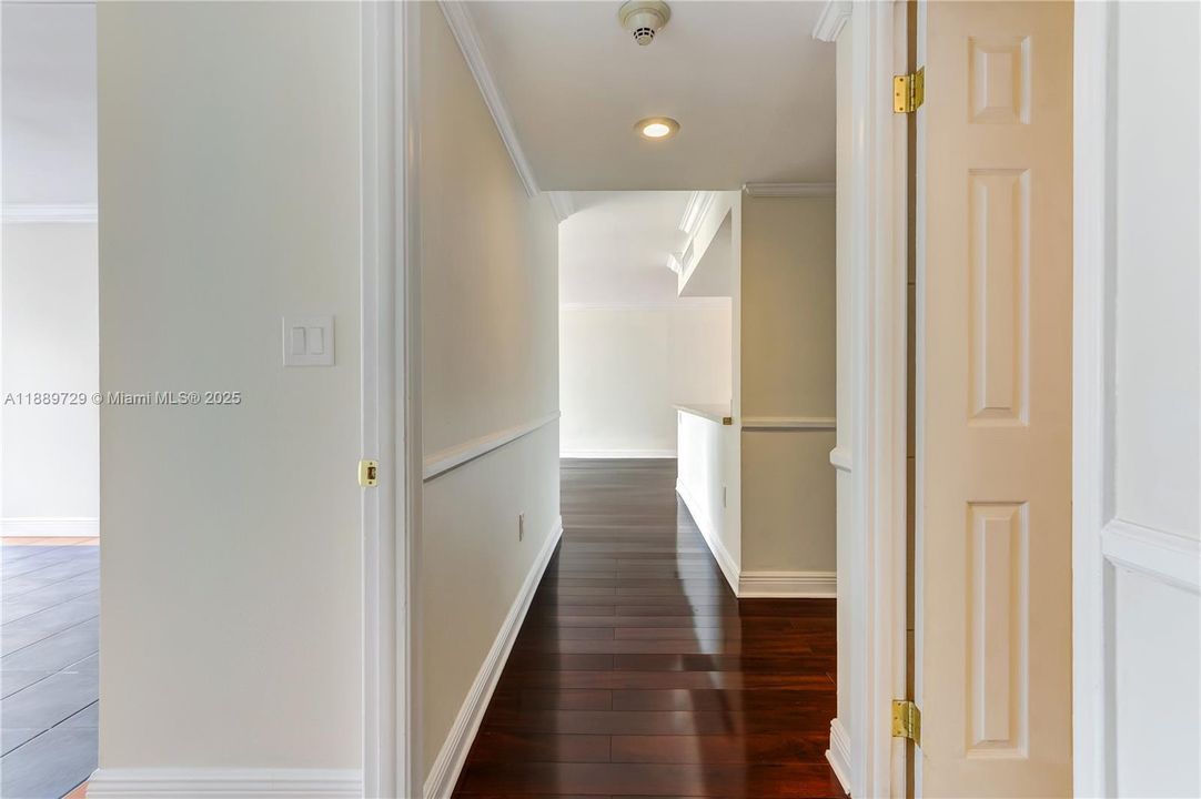 最近租的: $4,200 (2 贝兹, 2 浴室, 1325 平方英尺)