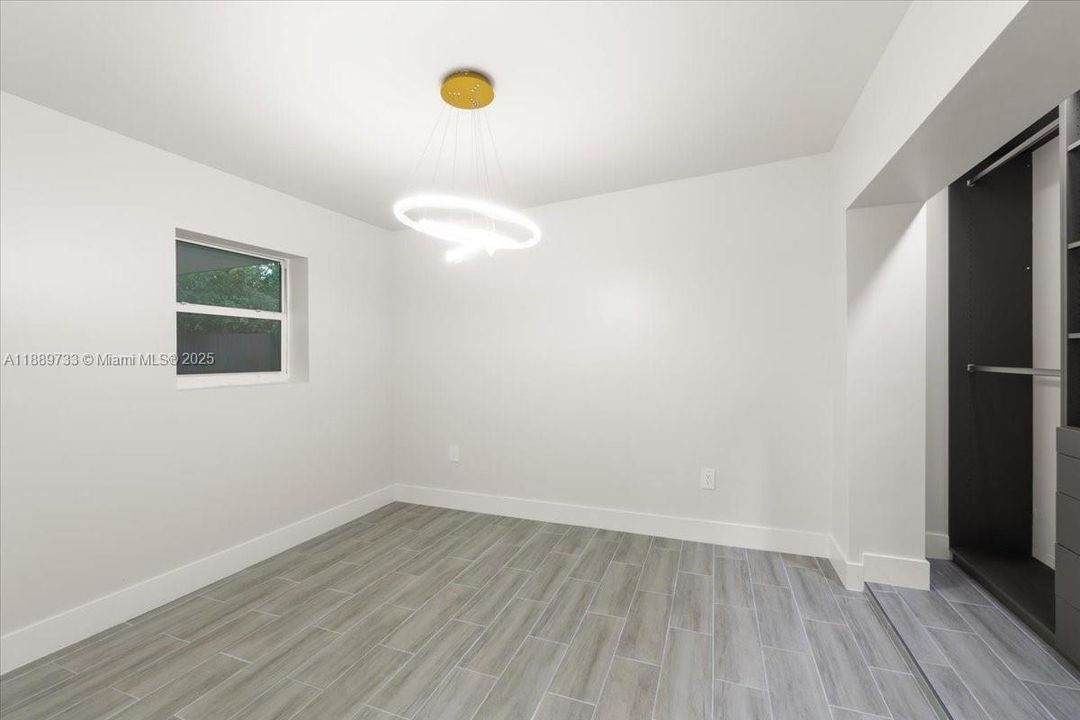 For Sale: $1,285,000 (5 beds, 3 baths, 2579 Square Feet)