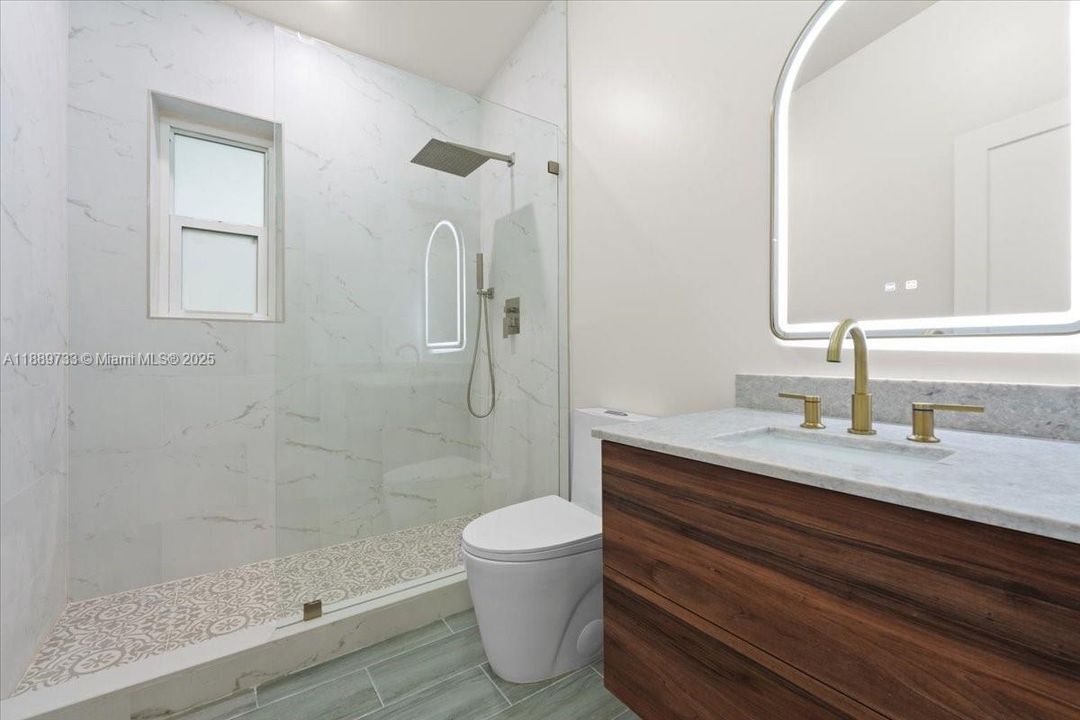 For Sale: $1,285,000 (5 beds, 3 baths, 2579 Square Feet)