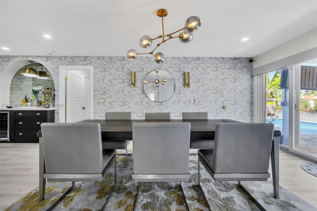 Active With Contract: $1,273,000 (4 beds, 3 baths, 2209 Square Feet)