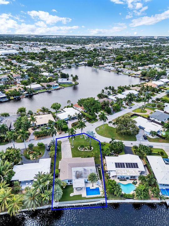 Active With Contract: $1,273,000 (4 beds, 3 baths, 2209 Square Feet)