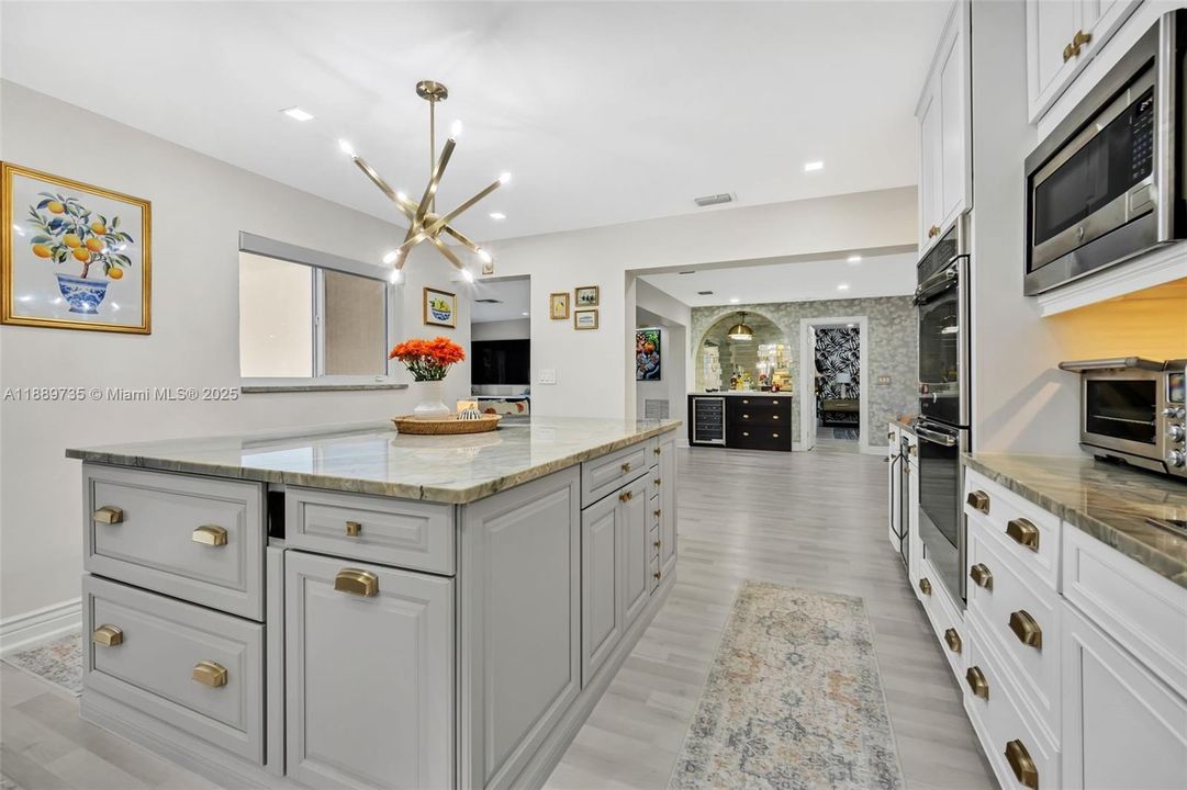 Active With Contract: $1,273,000 (4 beds, 3 baths, 2209 Square Feet)