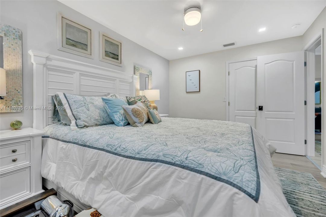 Active With Contract: $1,273,000 (4 beds, 3 baths, 2209 Square Feet)