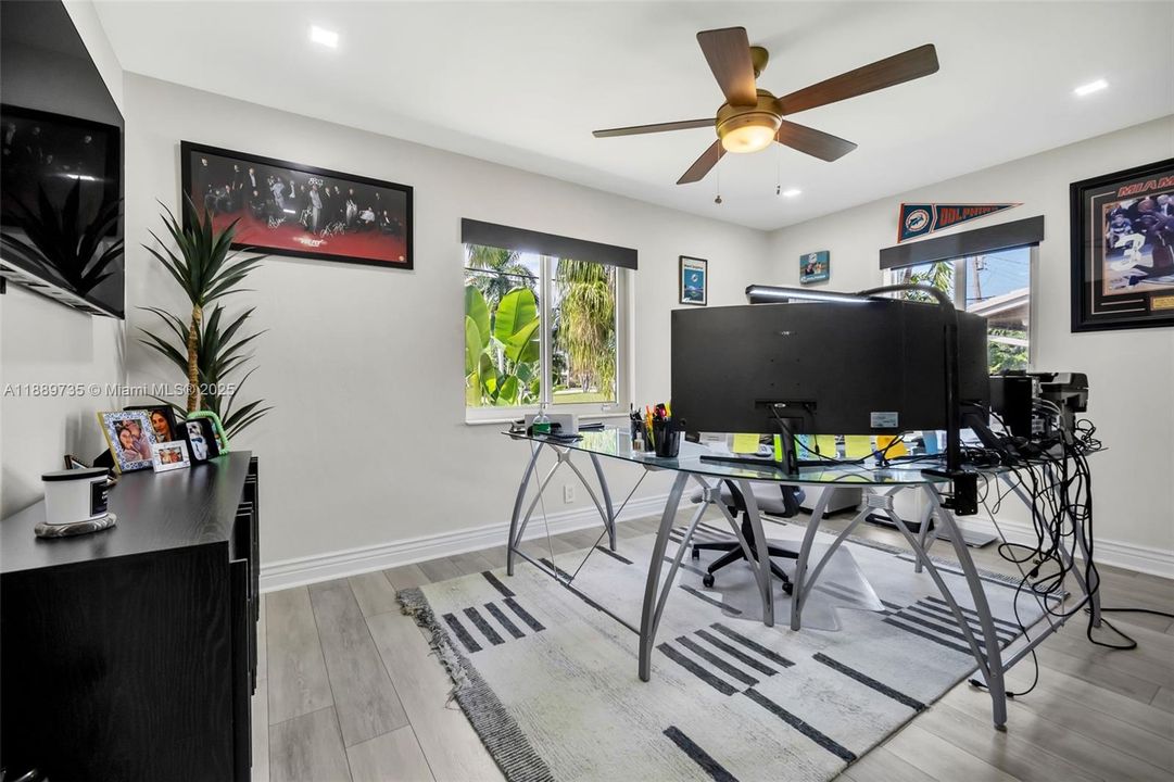 Active With Contract: $1,273,000 (4 beds, 3 baths, 2209 Square Feet)