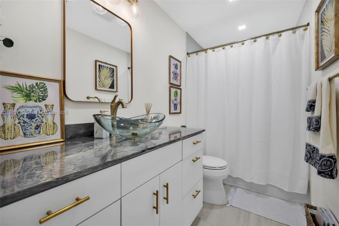 Active With Contract: $1,273,000 (4 beds, 3 baths, 2209 Square Feet)