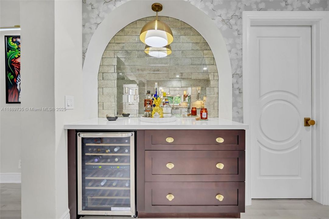 Active With Contract: $1,273,000 (4 beds, 3 baths, 2209 Square Feet)