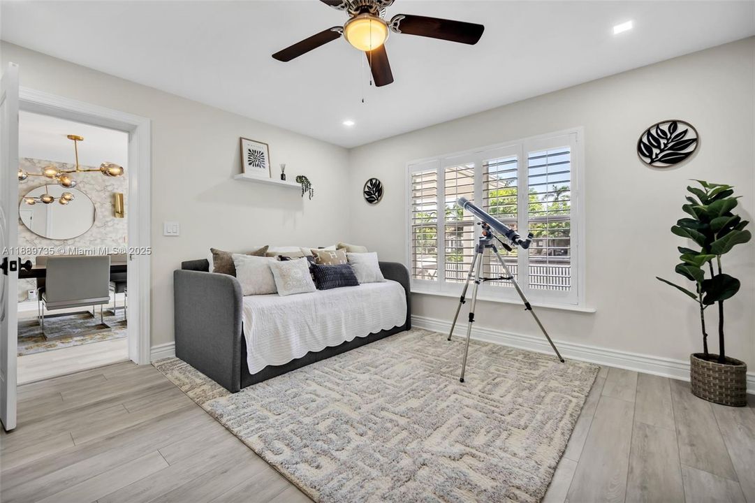 Active With Contract: $1,273,000 (4 beds, 3 baths, 2209 Square Feet)