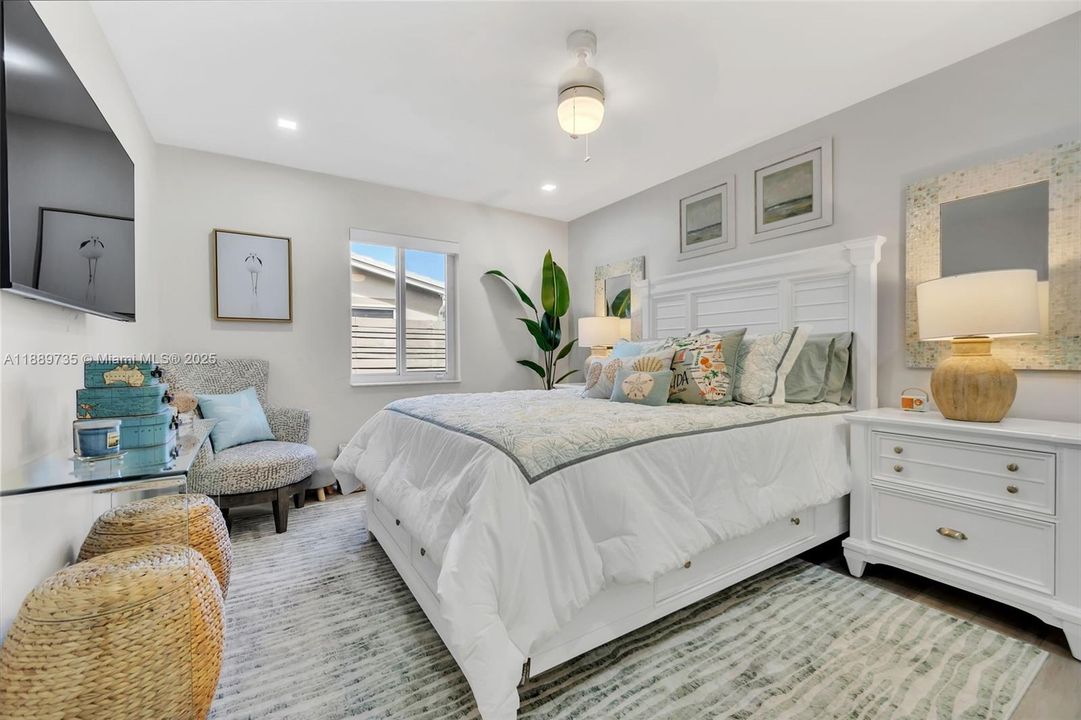 Active With Contract: $1,273,000 (4 beds, 3 baths, 2209 Square Feet)