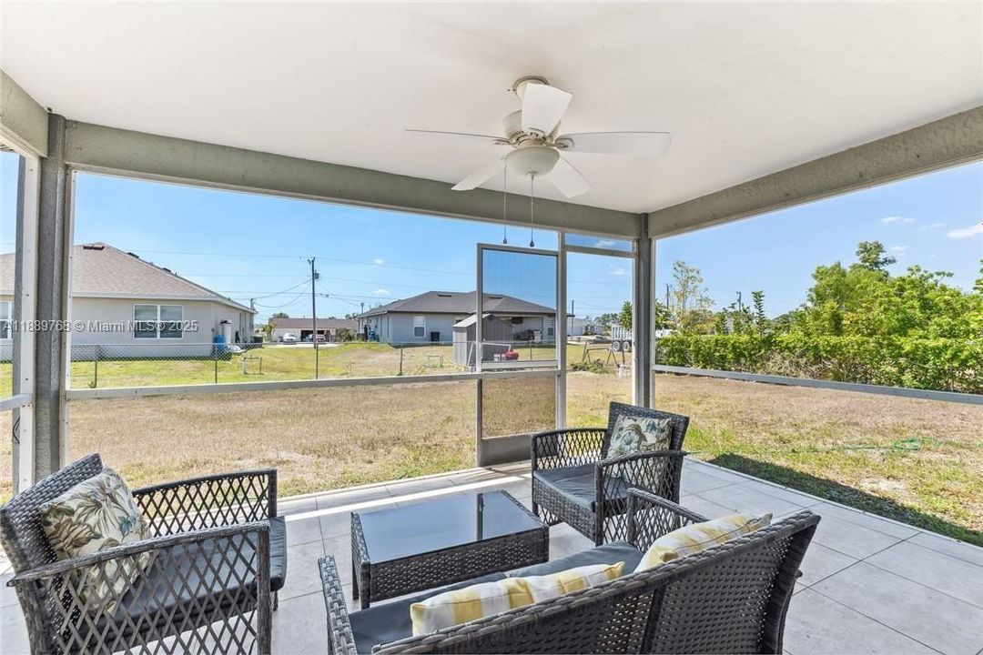 待售: $339,000 (3 贝兹, 2 浴室, 0 平方英尺)