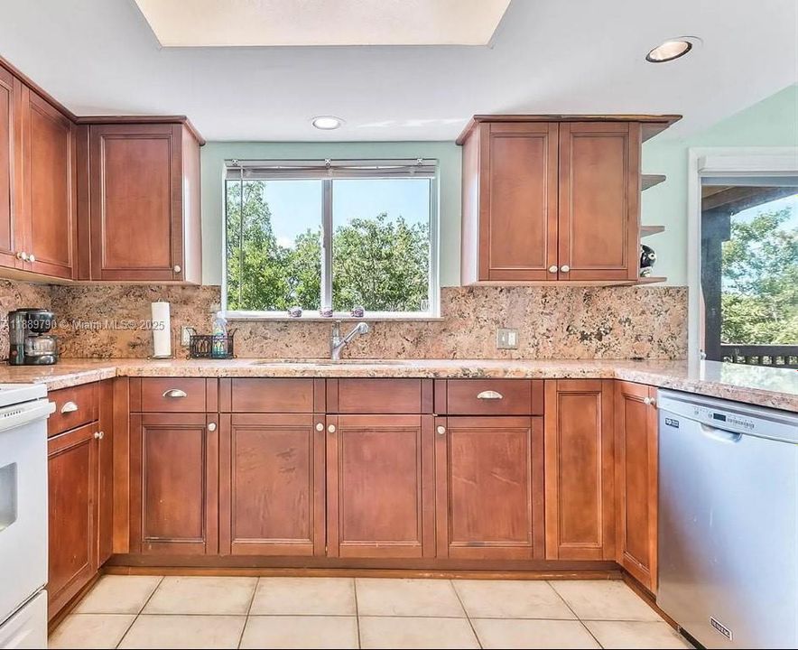 En Renta: $3,600 (3 camas, 2 baños, 1568 Pies cuadrados)