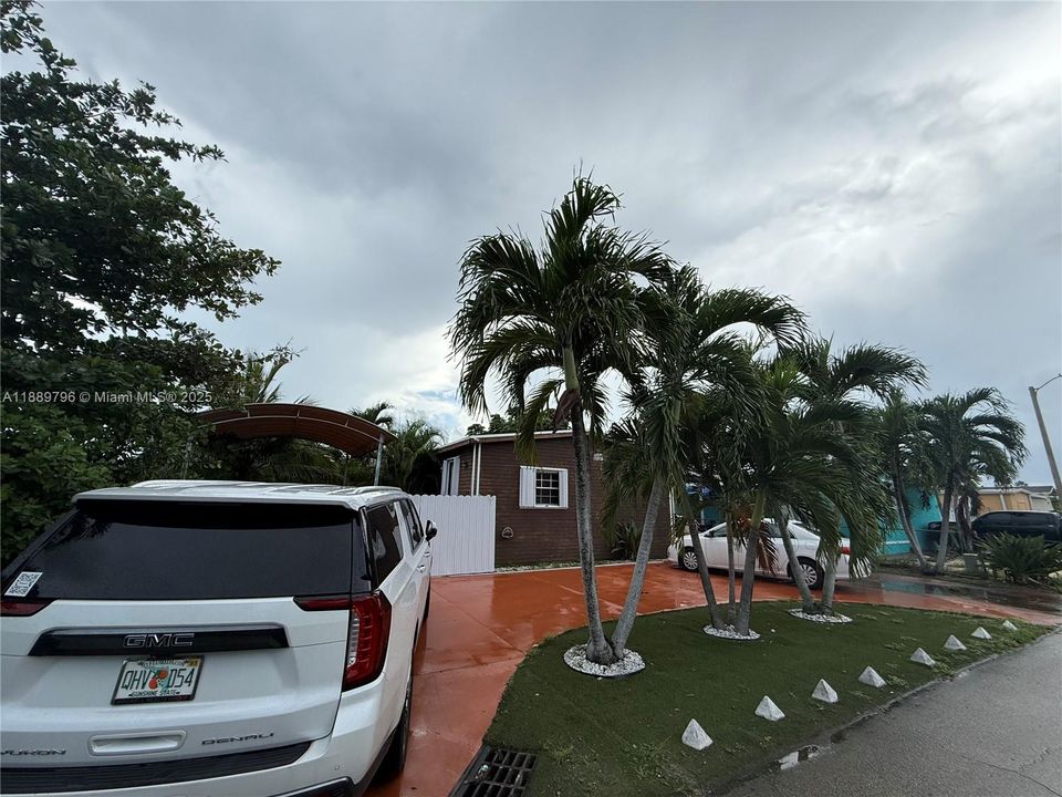 待售: $230,000 (0 贝兹, 0 浴室, 0 平方英尺)