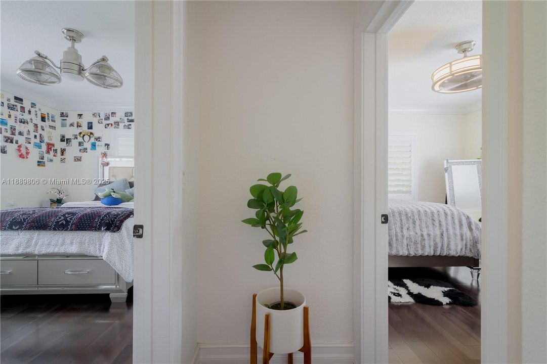 待售: $2,450,000 (4 贝兹, 3 浴室, 2458 平方英尺)