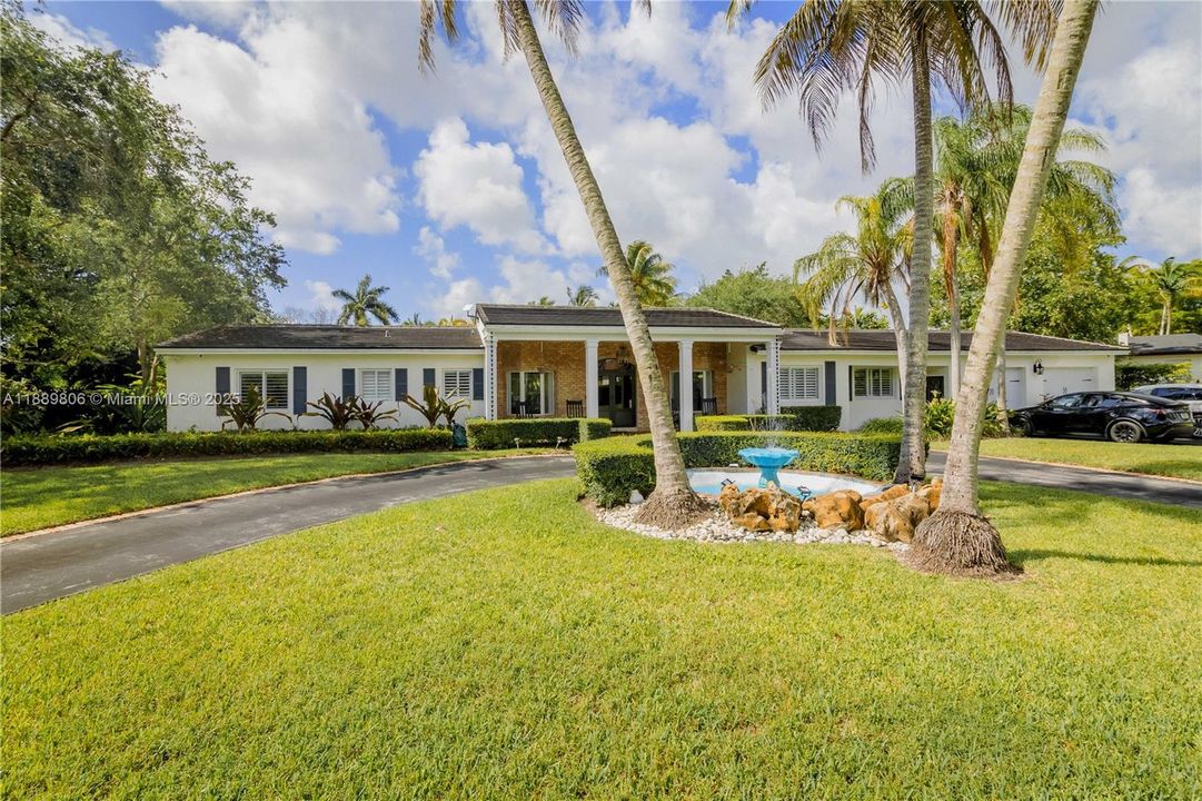 待售: $2,450,000 (4 贝兹, 3 浴室, 2458 平方英尺)