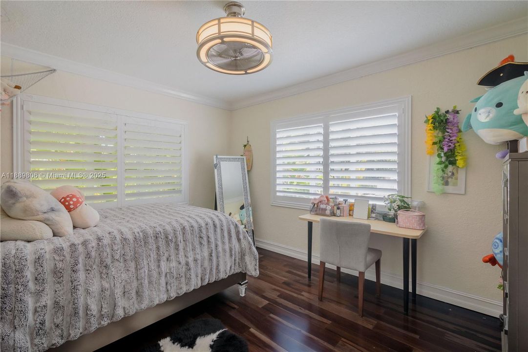 待售: $2,450,000 (4 贝兹, 3 浴室, 2458 平方英尺)