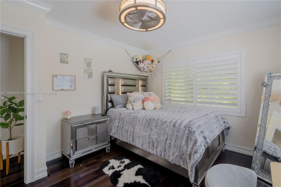 待售: $2,450,000 (4 贝兹, 3 浴室, 2458 平方英尺)