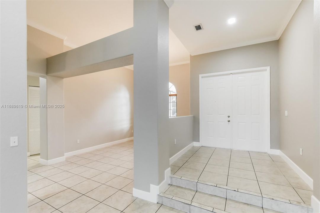 Recently Rented: $4,065 (5 beds, 4 baths, 3853 Square Feet)