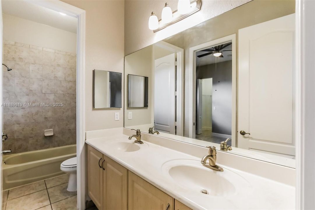 Recently Rented: $4,065 (5 beds, 4 baths, 3853 Square Feet)