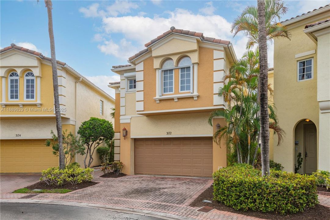 For Sale: $1,490,000 (3 beds, 3 baths, 2540 Square Feet)