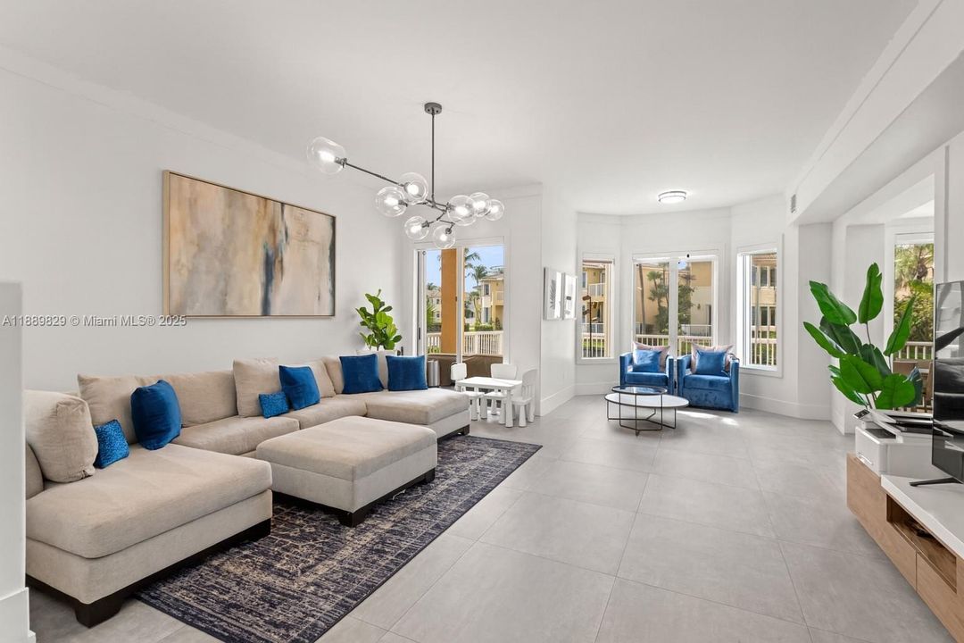 For Sale: $1,490,000 (3 beds, 3 baths, 2540 Square Feet)