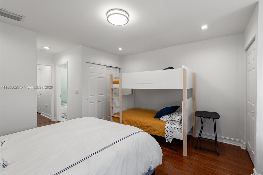 For Sale: $1,490,000 (3 beds, 3 baths, 2540 Square Feet)